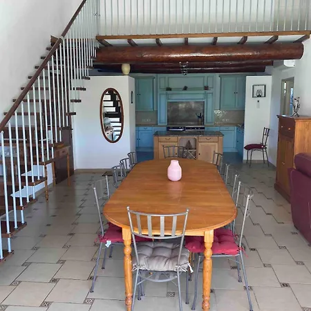 Prázdninový dům Provencal With Pool *